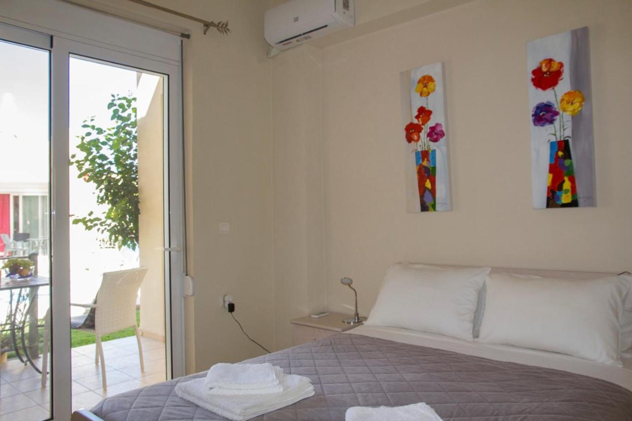 Villa Nopigia Homeleader Exterior photo